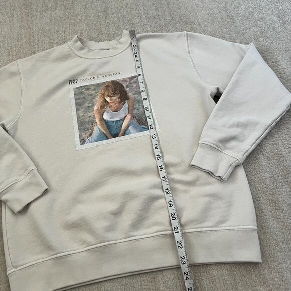 Taylor Swift 1989 TV Crewneck Merch Sweatshirt XS With Seagulls - Picture 5 of 9